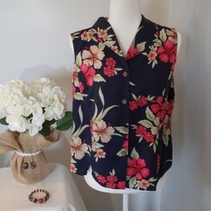 Ms. Lee Tropical Print Top